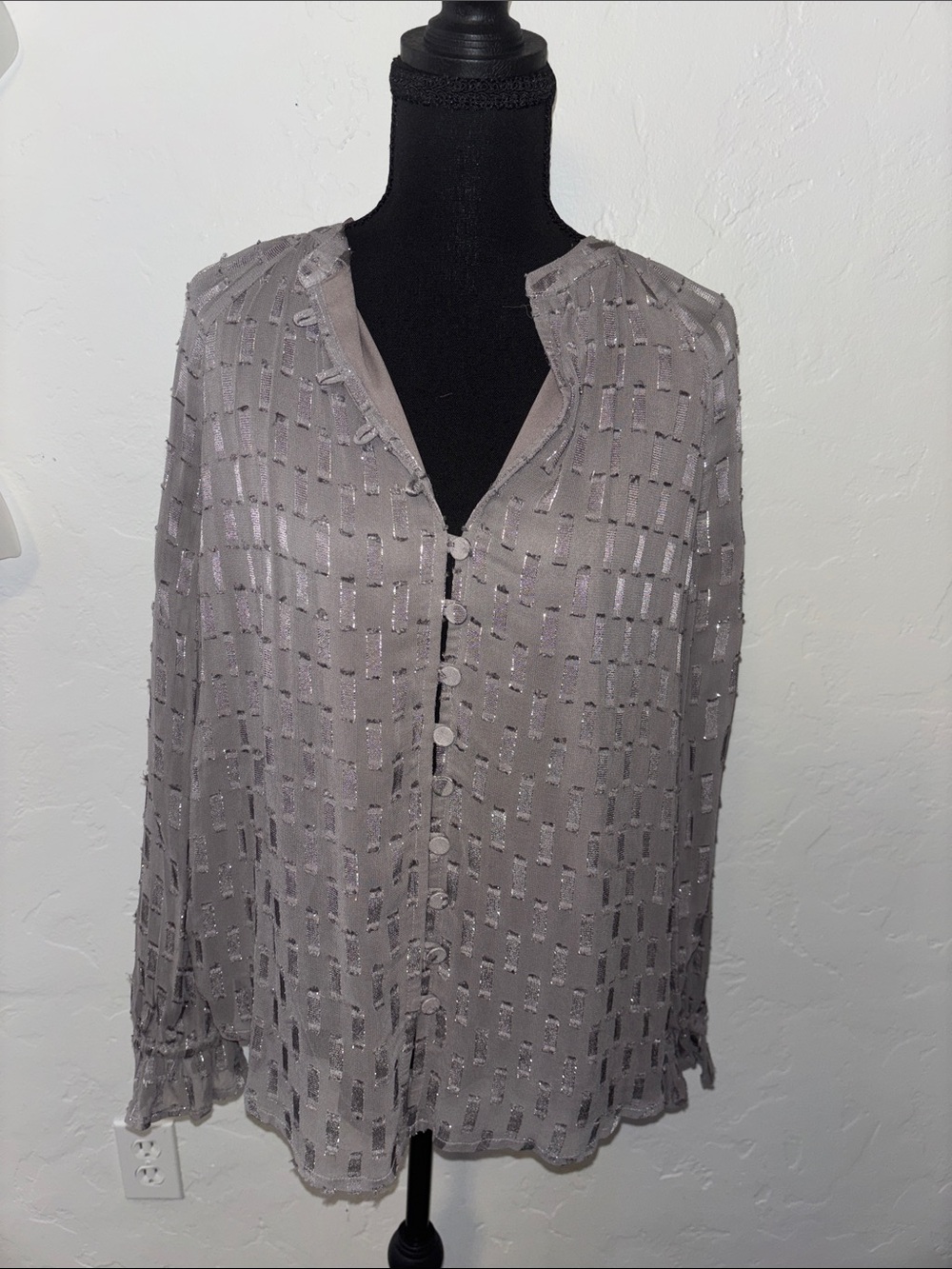 Love Stitch Gray Taupe Button-Front Textured Blouse